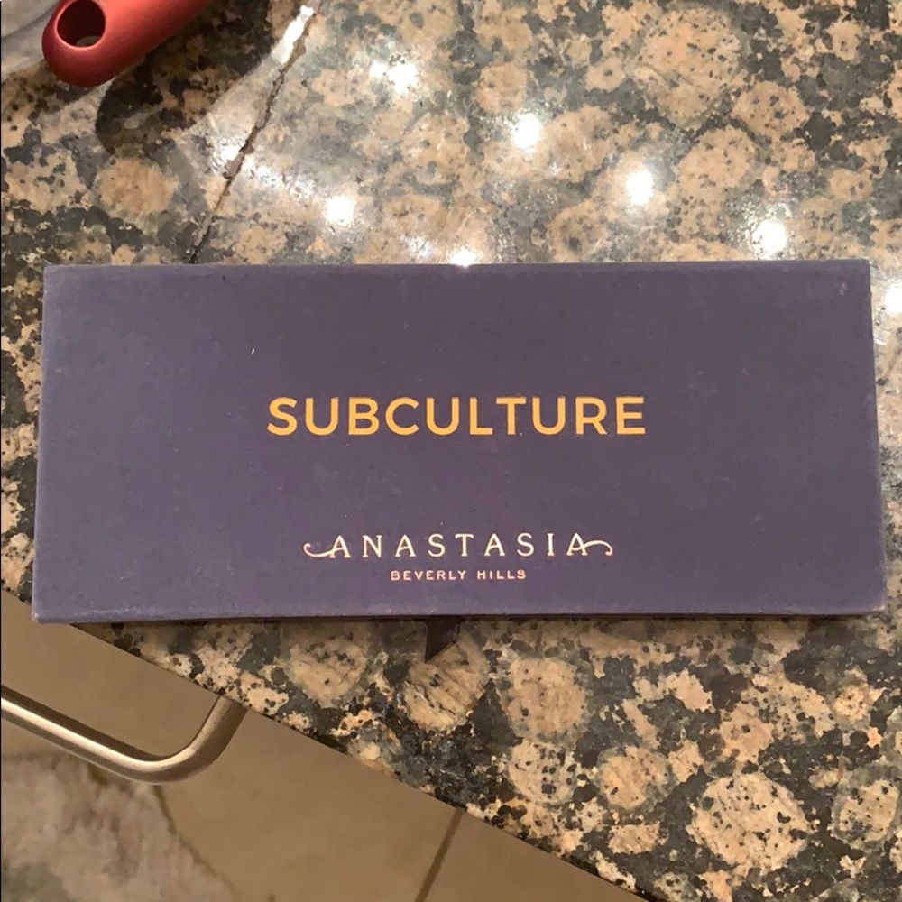 NEW Anastasia Beverly Hills subculture pallet